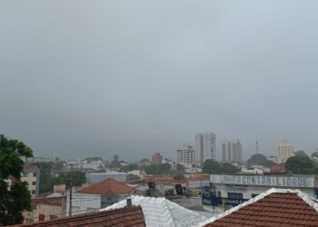 Chuva tende a diminuir em Marília na noite deste sábado, 21, mas toda a manhã de domingo, 22, será chuvosa
