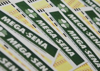 Mega-Sena acumula e prêmio principal vai para R$ 55 milhões