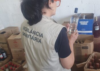 Nova ação de fiscalização para prevenir a intoxicaçãopor metanol é realizada nas regiões Oeste e Norte