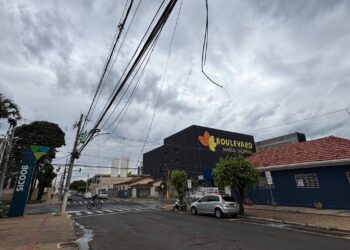 Prefeitura Municipal de Marília aplica 3.046 multas por cabos irregulares