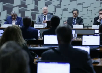 Comissão do Senado aprova isenção do IR para quem ganha até RS 5 mil