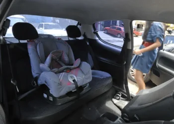 Inmetro recomenda atenção na compra do bebê conforto