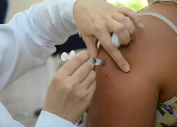 Marília amplia vacinação contra a dengue para público de 6 a 16 anos com “Dia D” e horários estendidos