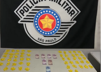 Polícia Militar prende suspeito de tráfico e de furtos em escolas durante incursão no Argollo Ferrão