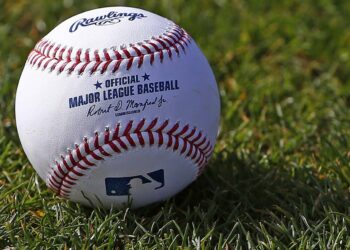 Marília firma parceria com a MLB e Confederação Brasileira para difundir beisebol nas escolas