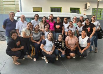 Escola Castelinho, de Paraguaçu Paulista,  recebe homenagem musical surpresa em celebração ao Dia da Mulher