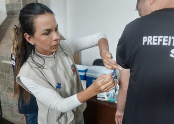 Saúde inicia vacinação contra dengue para profissionais da Atenção Primária em Marília