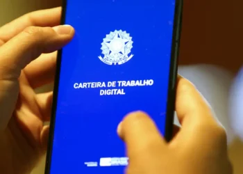Desemprego fica em 5,4% no trimestre encerrado em janeiro de 2026