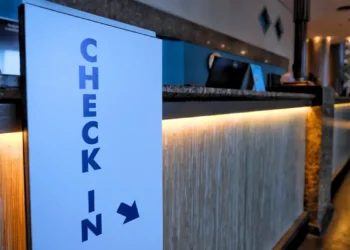 Hospedagens têm até hoje para adotar check-in digital