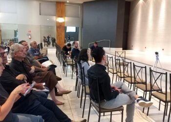 Especialistas debatem revisão da legislação urbana em audiência técnica