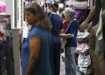 Economia prateada mostra força de consumidores e empreendedores 60+