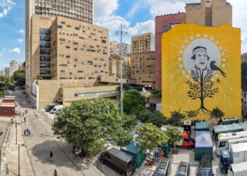 Ailton Krenak é homenageado com mural em edifício de São Paulo