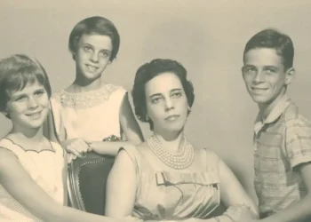 Morta há 50 anos, Zuzu Angel usou a maternidade como arma política