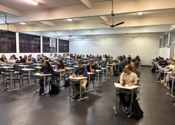Univem reúne estudantes e ex-alunos em congresso sobre trajetórias no mercado de trabalho