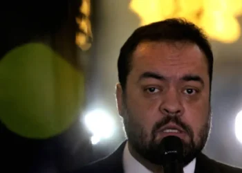 Operação Sem Refino: ex-governador do Rio Cláudio Castro é alvo de busca e apreensão
