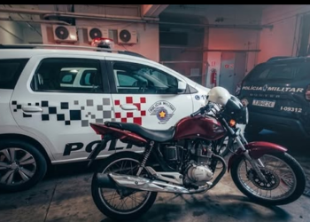 Polícia Militar prende homem em flagrante e recupera motocicleta furtada