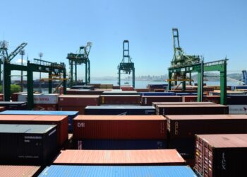 Tarifaço deve ter efeito limitado na balança comercial brasileira