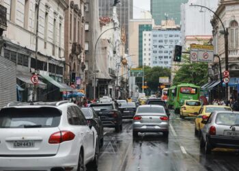 Adesivo eleitoral pode levar à perda da cobertura de seguro