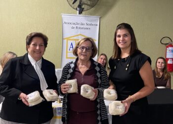 Maternidade Gota de Leite recebe rosquinhas de amamentação
