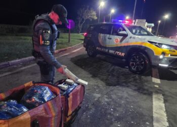 Policiamento rodoviário intercepta carga de drogas em ônibus interestadual em Palmital