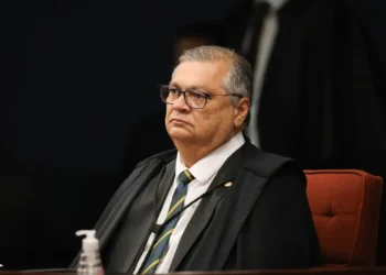 Dino autoriza PF a acessar investigação sobre produtora do Dark Horse