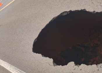 Rodovia SP-421 tem tráfego parcialmente liberado em Lutécia após obras de emergência em cratera