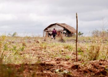 Produção industrial interrompe 2 meses de queda e sobe 0,2% em julho