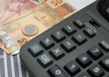 Governo prevê arrecadar R$ 636 bilhões com nova CBS em 2027