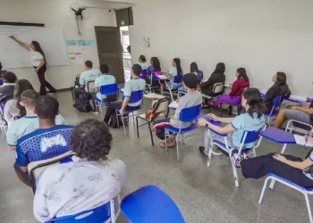 Aulas serão suspensas no DF nas sextas-feiras antes das eleições