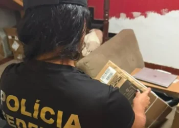 Polícia Federal mira grupo suspeito de desviar encomendas postais