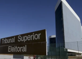 TSE rejeita ação para derrubar imagem de Bolsonaro feita por IA
