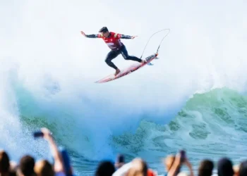 Surfe: Medina é vice-campeão em Peniche e sobe para 4º no ranking