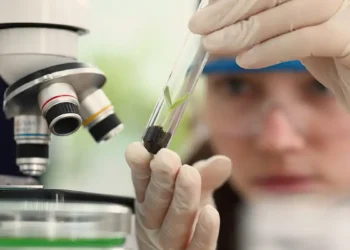 Imersão científica leva alunas e professoras a centros tecnológicos