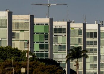 Contas do governo têm superávit de R$ 4,8 bilhões em setembro