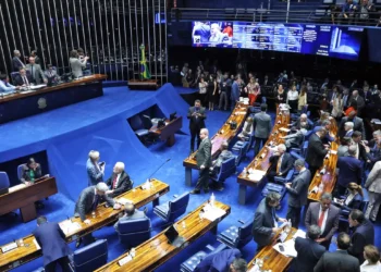 PL elege 19 senadores e soma 28; MDB conquista sete vagas e PT, seis