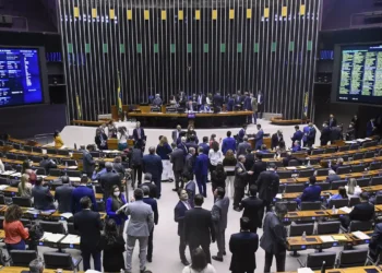 Representação de parlamentares negros segue baixa, ponta pesquisadora