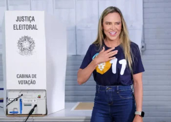 Celina Leão é reeleita governadora do Distrito Federal