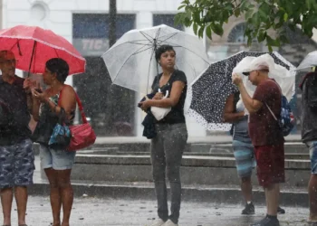 Inmet alerta para chuvas no Norte, Sudeste e Centro-Oeste